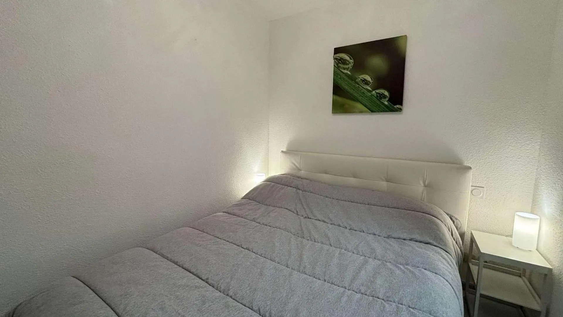 Appartement 2 Pieces Avec Terrasse Et Vue Piscine A Cannes La Bocca - Fr-1-609-112 Lägenhet
